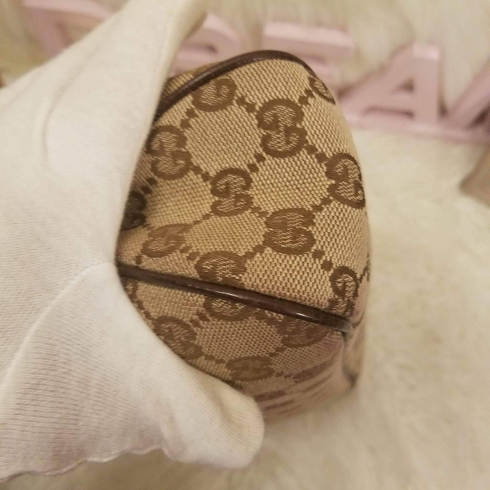 GUCCI SATCHEL - Picture 2 of 8